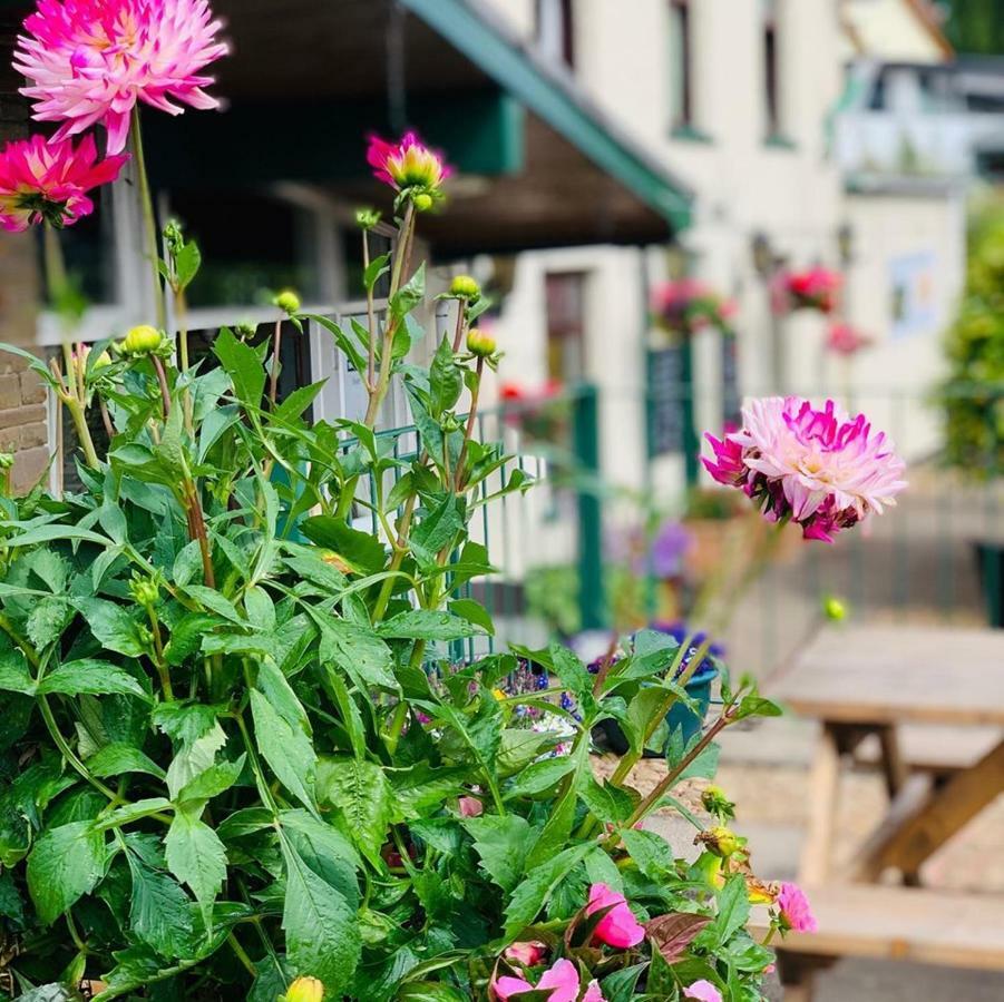 Milton Hotel Llanwern Village Newport (Gwent) Dış mekan fotoğraf